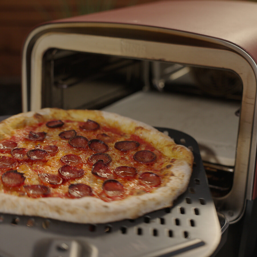 ninja woodfire elektrische buitenoven pizzamaker en barbecue-smoker oo101uk